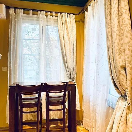 Апартамент Moon House *